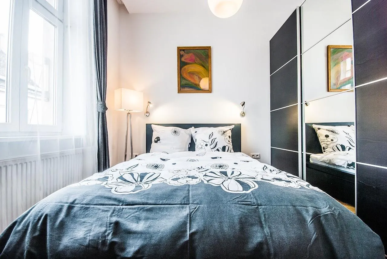 Апартаменты Apartament Czapskich Big House Краков